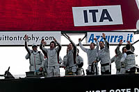 Azzurra vince il Louis Vuitton Trophy