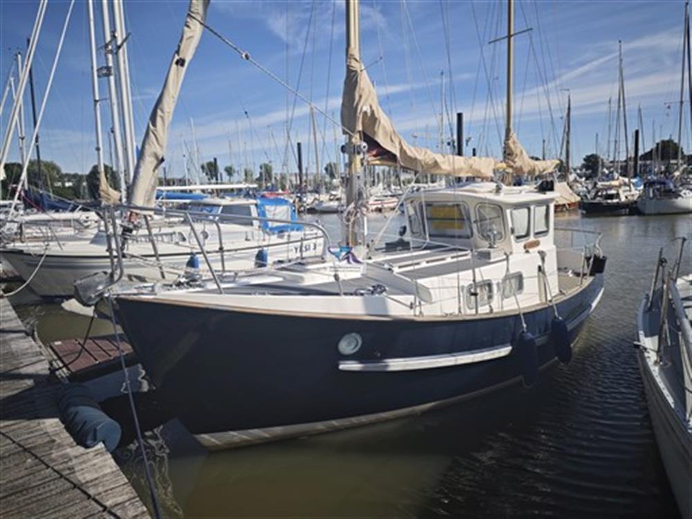 Fairways Marine - FISHER 25