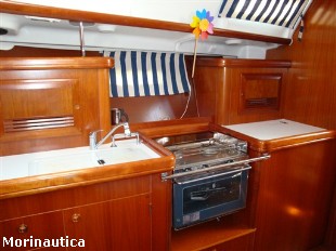 Beneteau OCEANIS 393