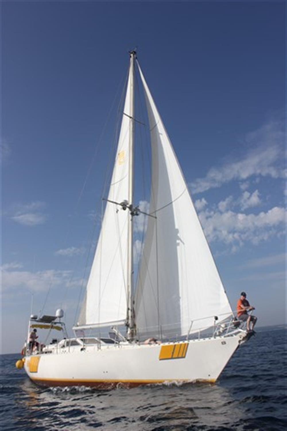 Ferretti Yachts Ferretti Altura 53 Decksalon