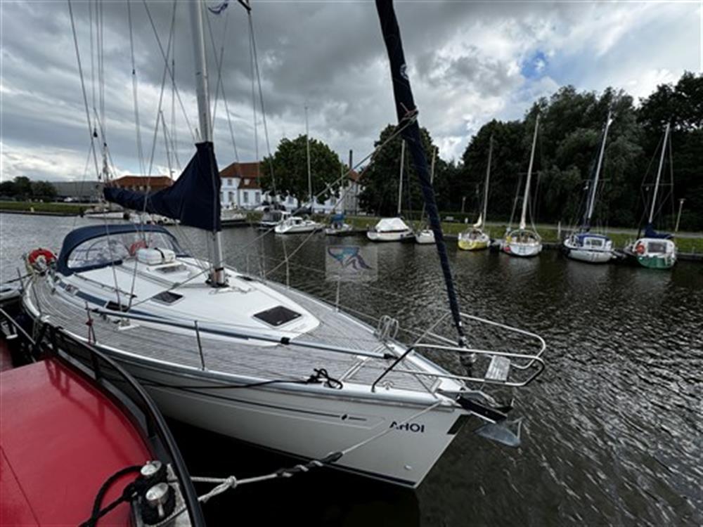  Bavaria - Bavaria 38 Cruiser