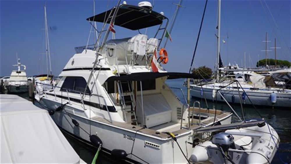 Bertram Yacht Bertram 37 Convertible