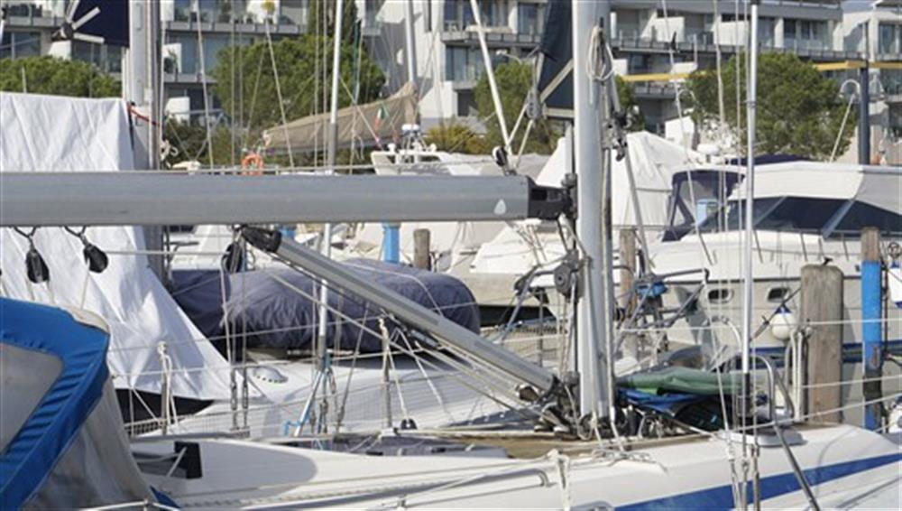 Bavaria Bavaria 350