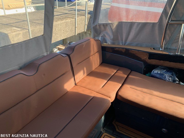 REVO YACHT&nbsp;REVO 700