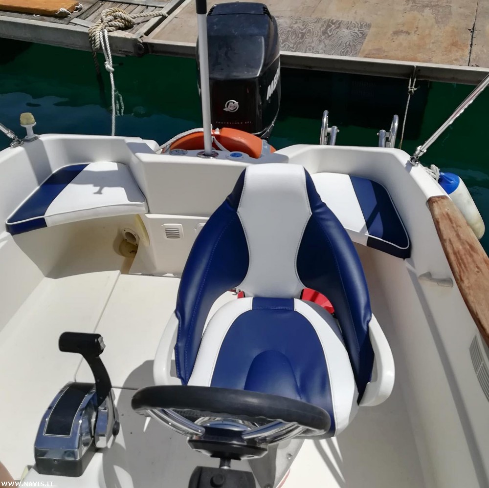 &nbsp;QUICKSILVER 555 WALKAROUND