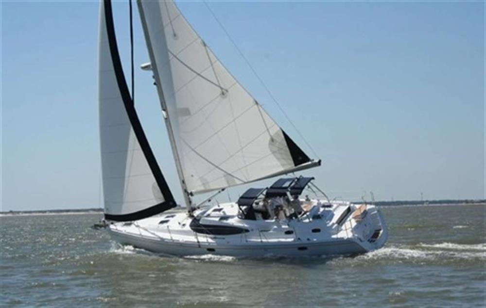 Hunter&nbsp;HUNTER 50 Centercockpit