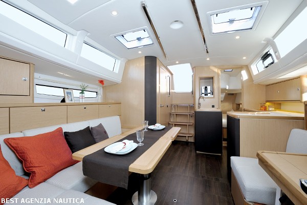 Bavaria Yachts VISION 42