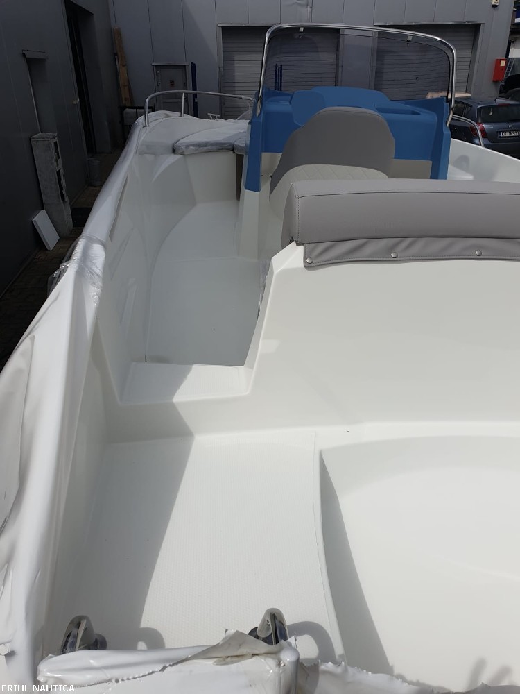 AM YACHT AM YACHT 560
