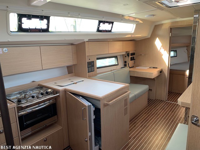Bavaria Yachts C 42