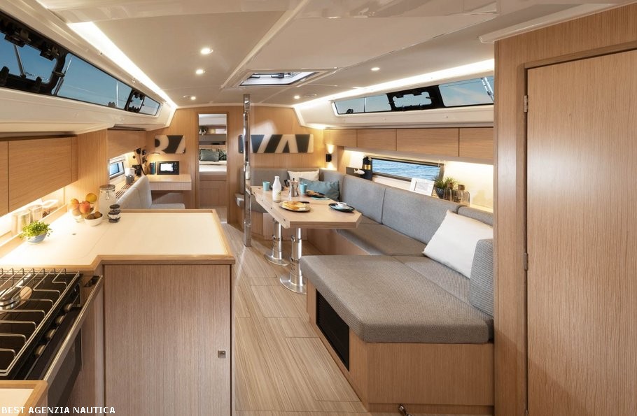 Bavaria Yachts C42