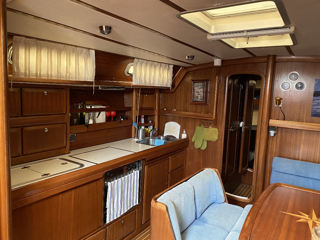 Bavaria Yachts BAVARIA 42