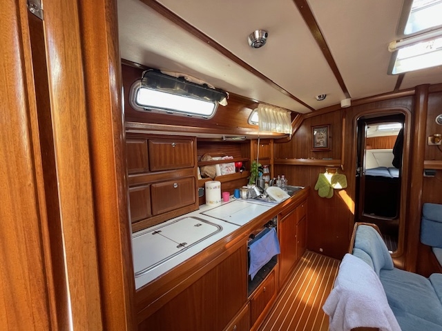 Bavaria Yachts BAVARIA 42