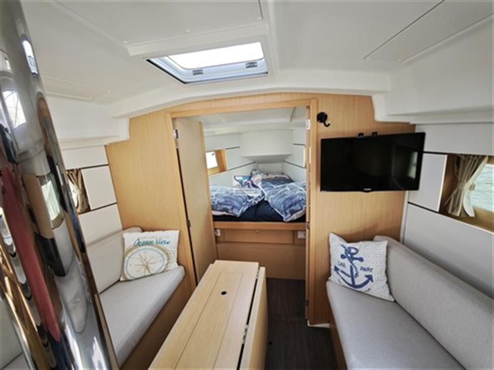 Beneteau OCEANIS 35.1
