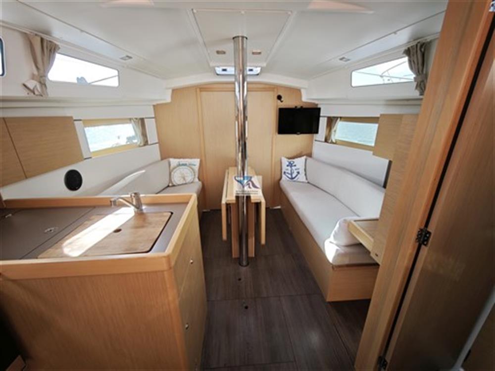 Beneteau OCEANIS 35.1