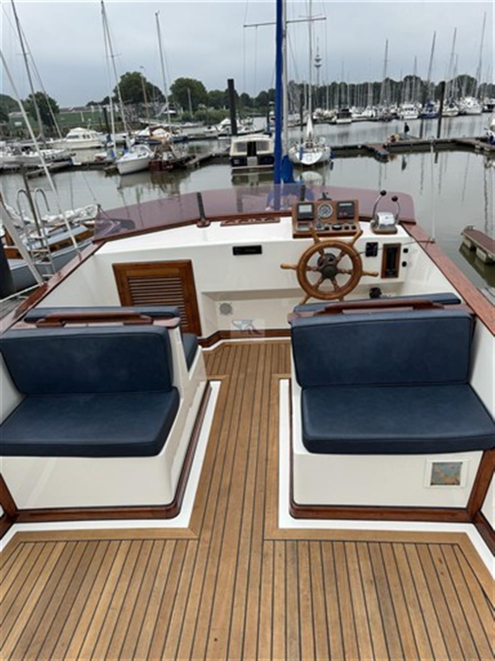 Chien Hwa Boat Single Cabin Trawler