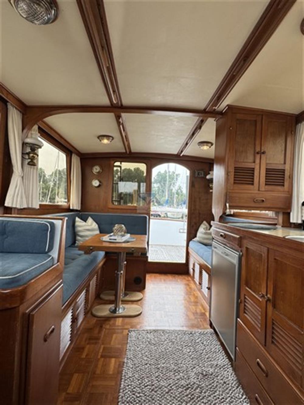 Chien Hwa Boat Single Cabin Trawler