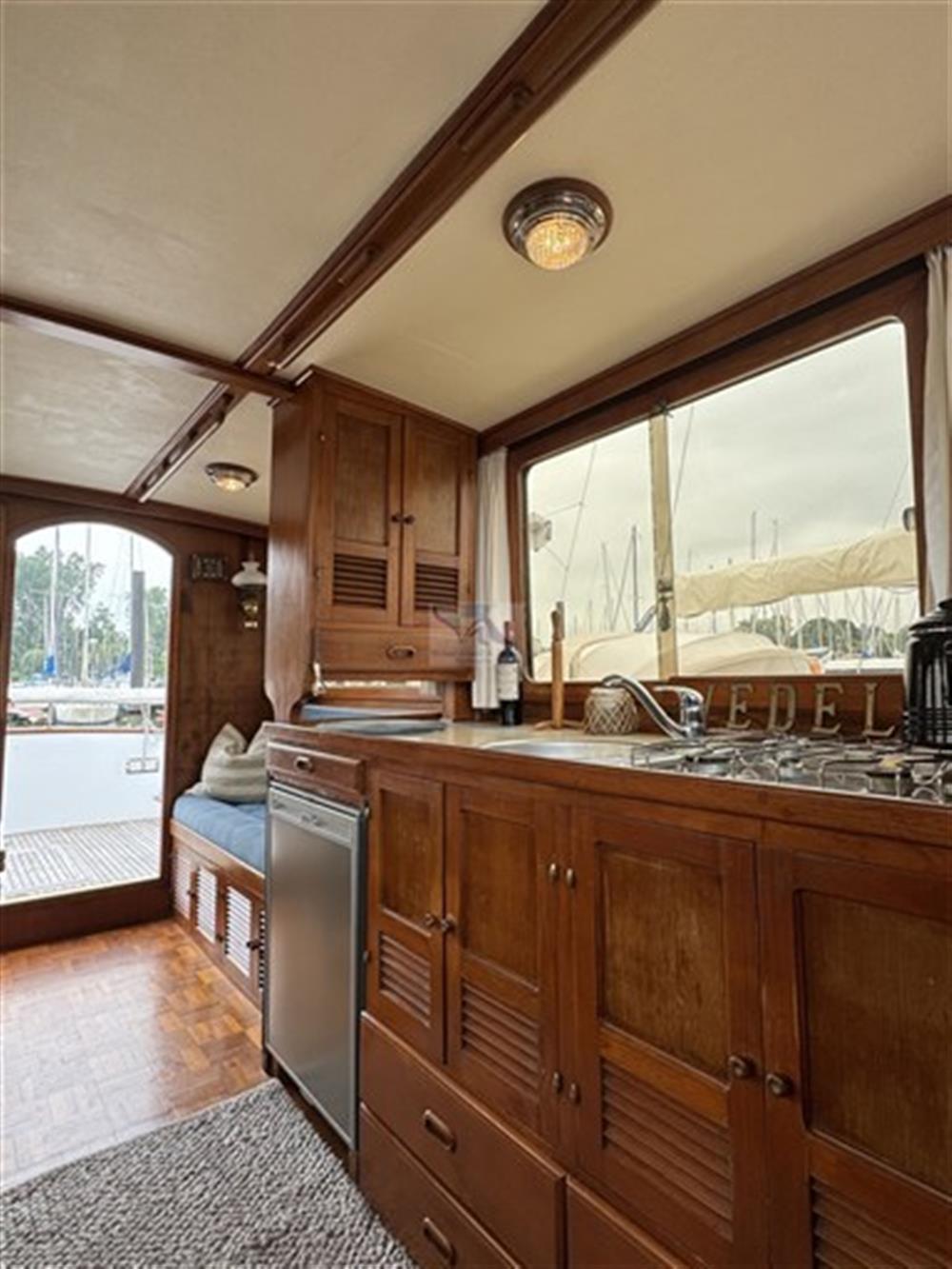 Chien Hwa Boat Single Cabin Trawler