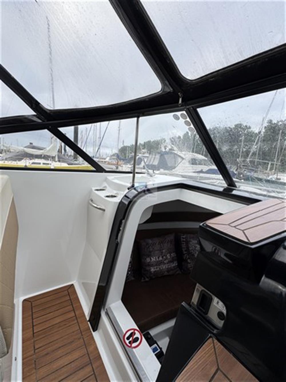 Corsiva Yachting Coaster 600 DC