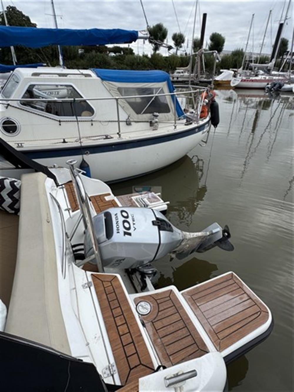 Corsiva Yachting Coaster 600 DC