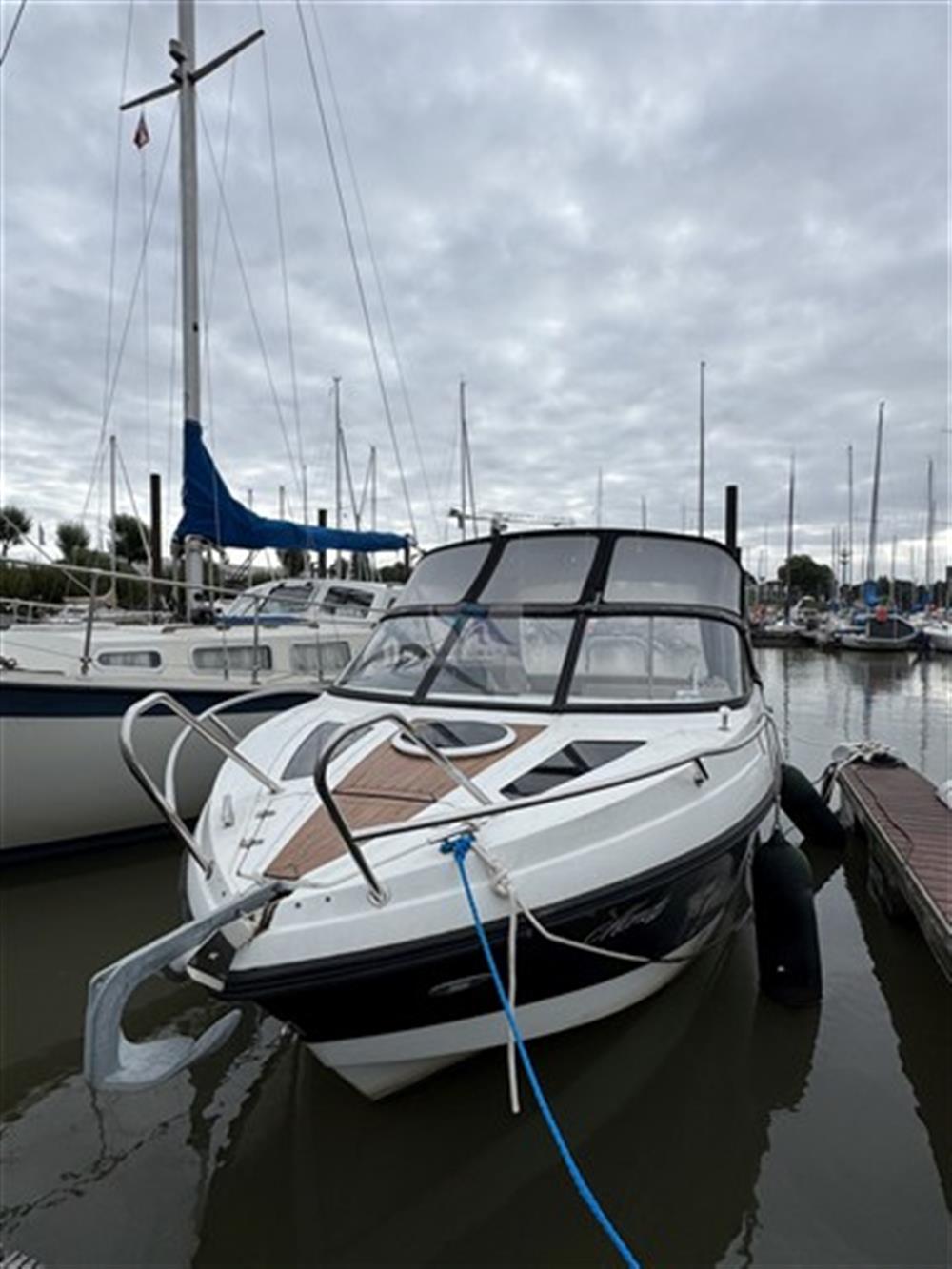 Corsiva Yachting Coaster 600 DC