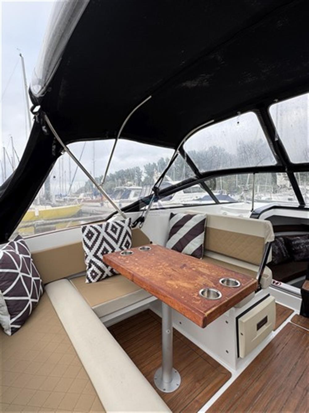 Corsiva Yachting Coaster 600 DC