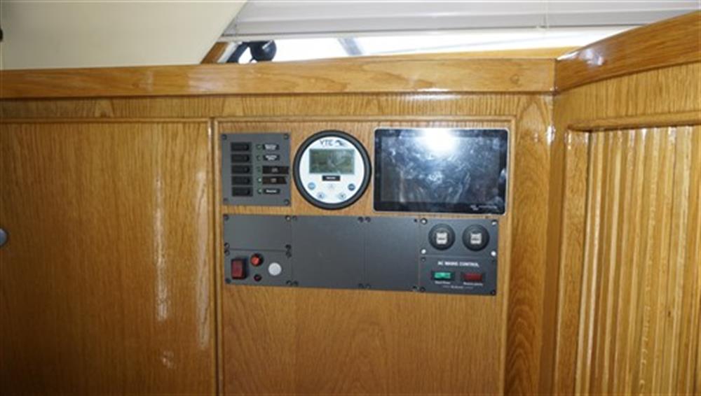 Bertram Yacht Bertram 37 Convertible