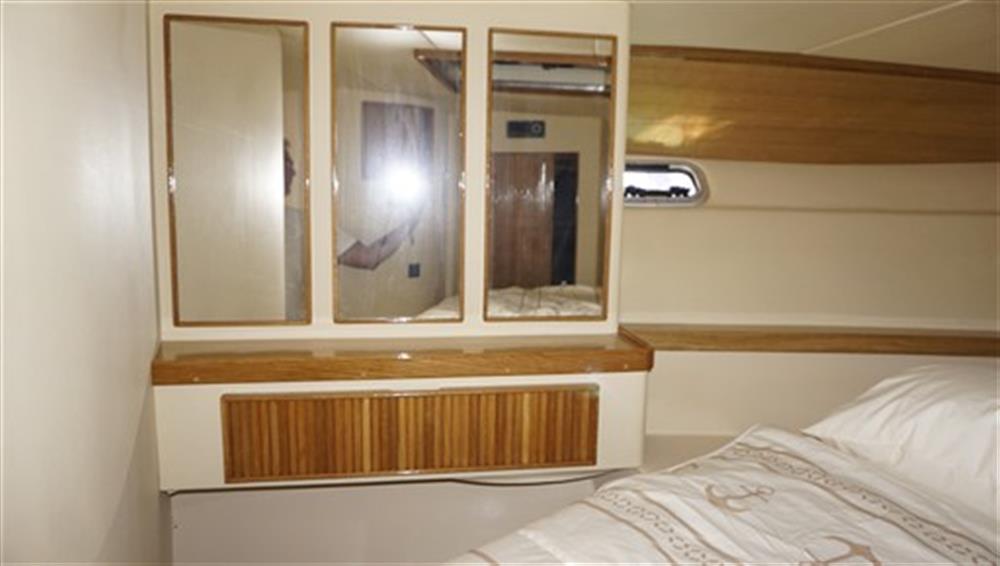Bertram Yacht Bertram 37 Convertible