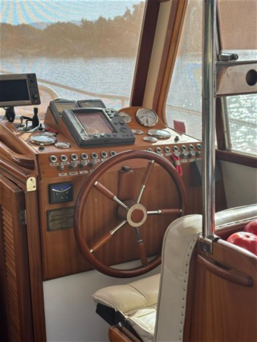 Cantiere Navale Petronio Lobster 44