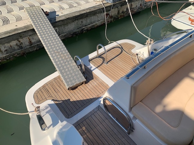 MANO MARINE MAN 26.50 CRUISER