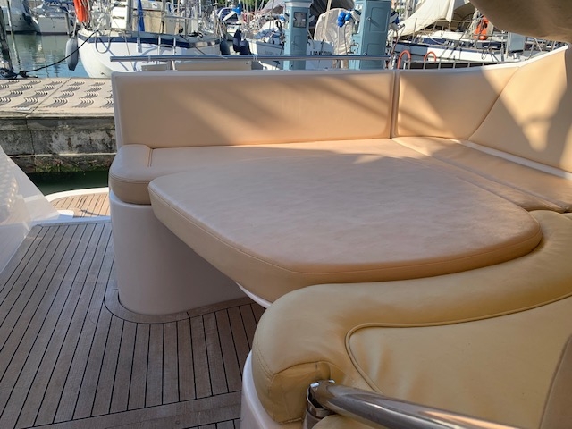 MANO MARINE MAN 26.50 CRUISER