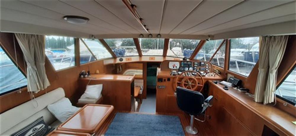 President Marine President 47