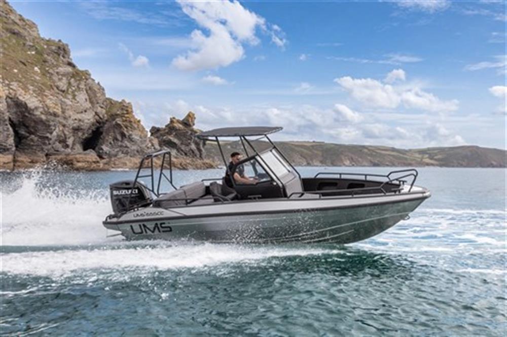 UMS boats UMS 655 CC Pro