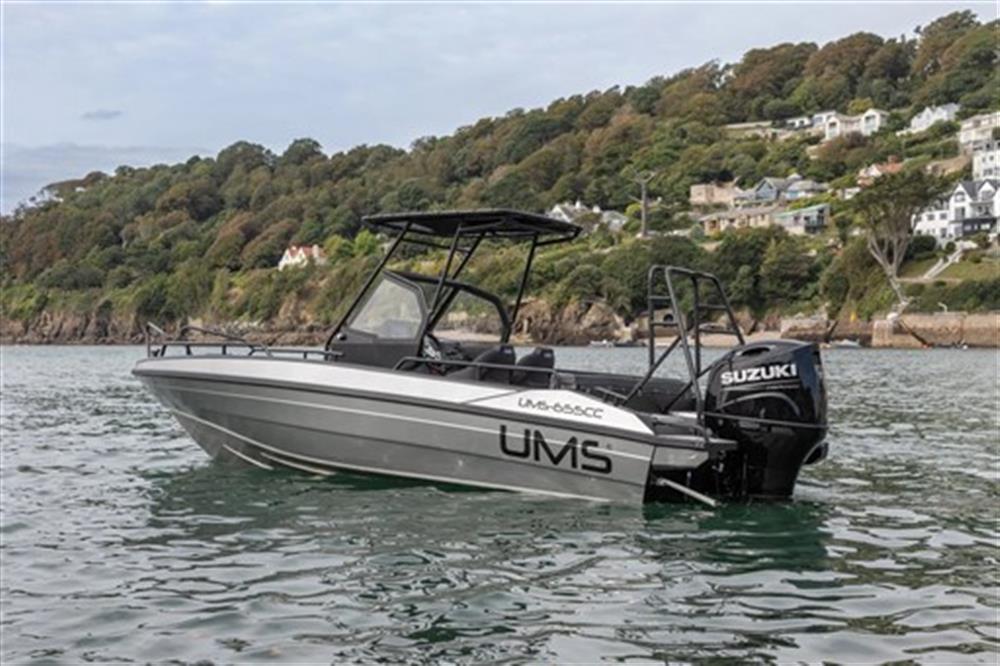UMS boats UMS 655 CC Pro