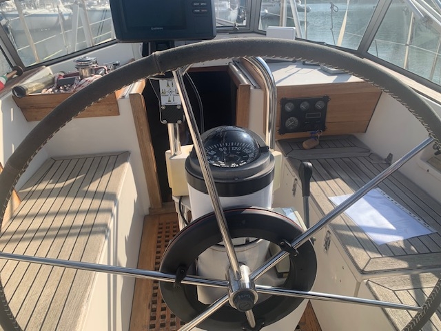 Hallberg&nbsp;Rassy&nbsp;HR&nbsp;382