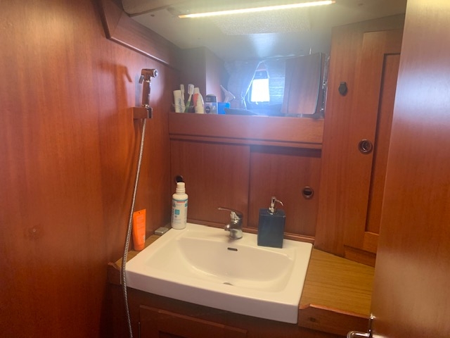 Hallberg&nbsp;Rassy&nbsp;HR&nbsp;382