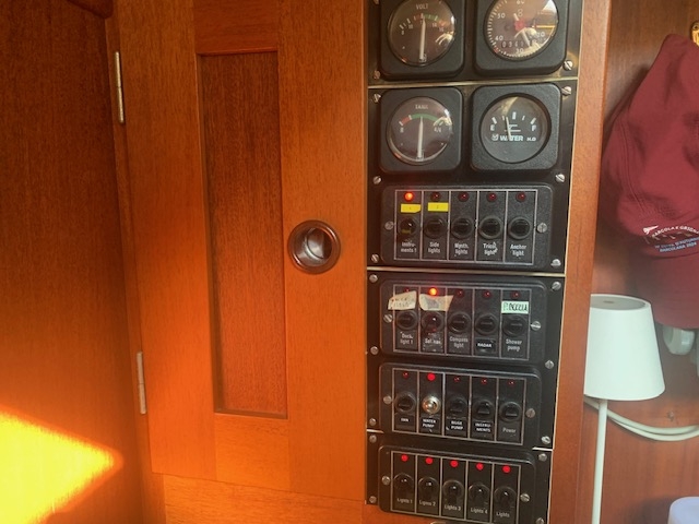 Hallberg&nbsp;Rassy&nbsp;HR&nbsp;382