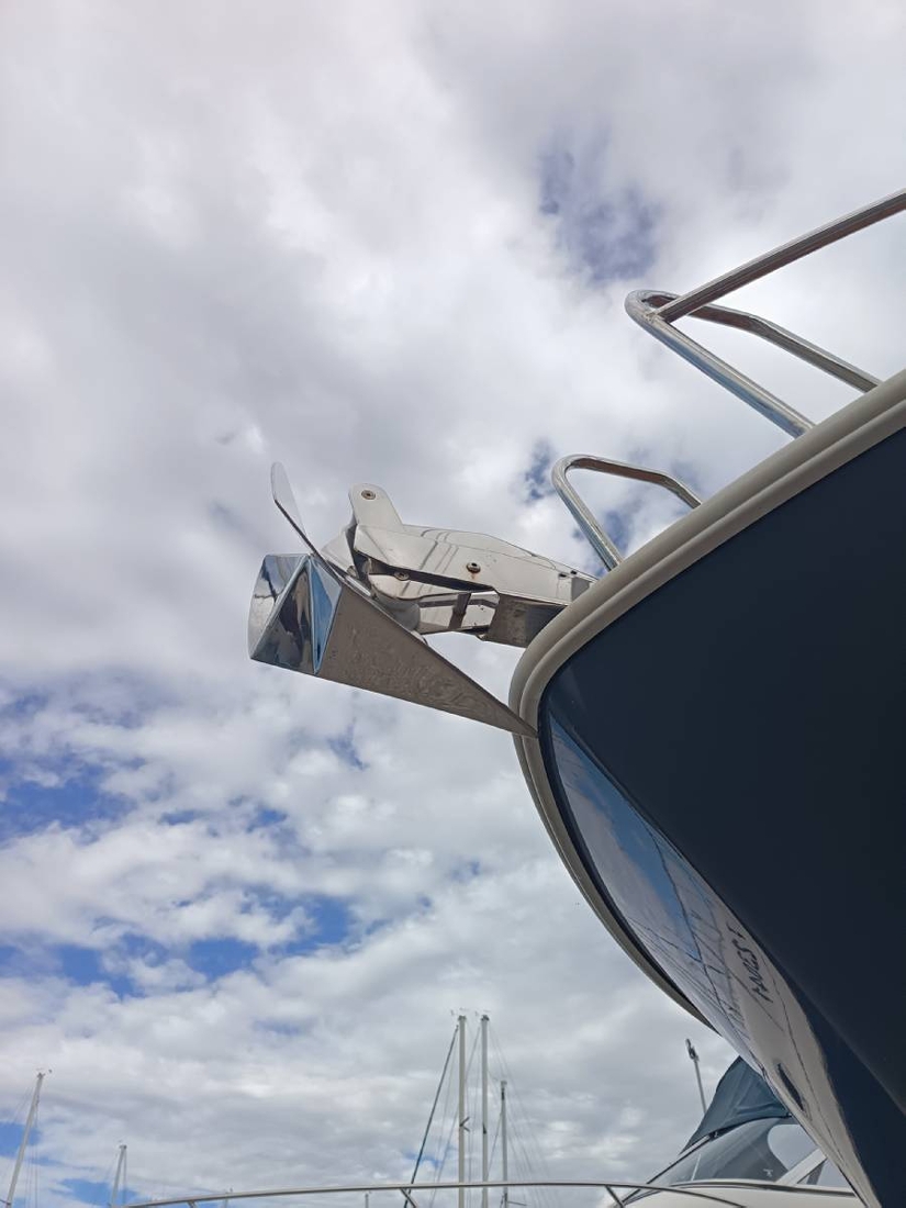 REVO&nbsp;YACHT&nbsp;REVO&nbsp;700