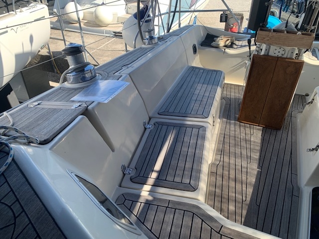 Bavaria&nbsp;Yachts&nbsp;390&nbsp;LAGOON&nbsp;