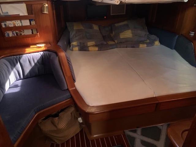 Bavaria&nbsp;Yachts&nbsp;390&nbsp;LAGOON&nbsp;