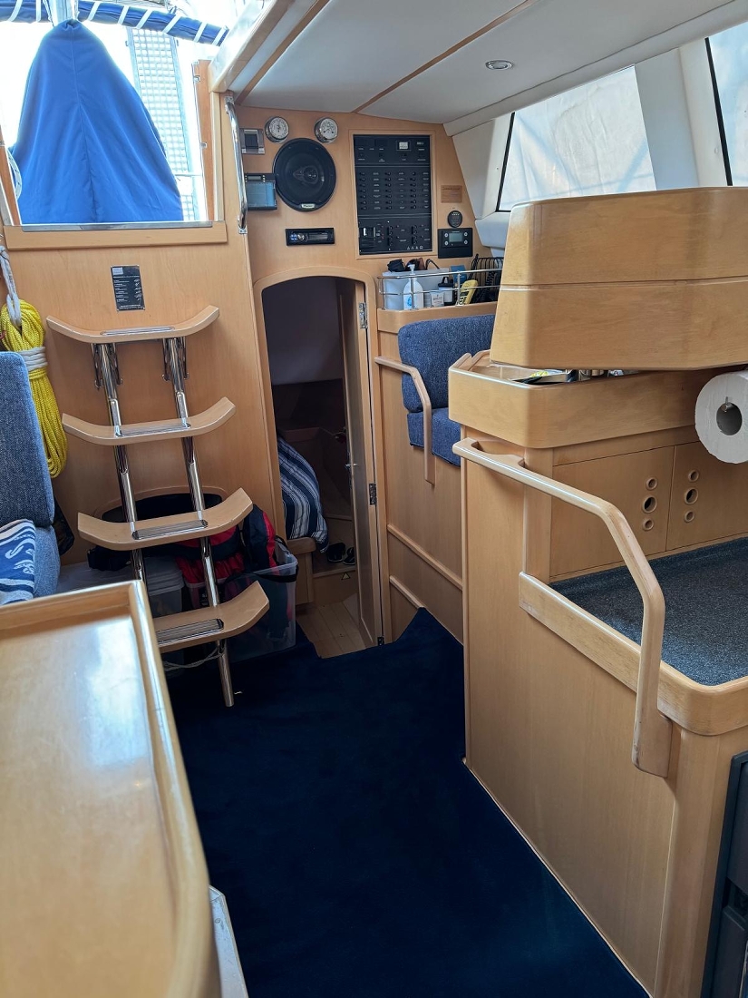 WAUQUIEZ&nbsp;Boats&nbsp;43&nbsp;PILOT&nbsp;SALOON