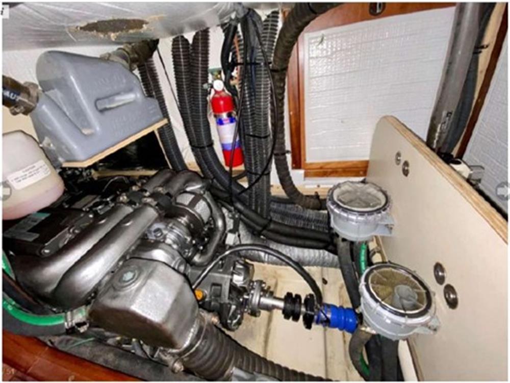 Hunter&nbsp;HUNTER&nbsp;50&nbsp;Centercockpit