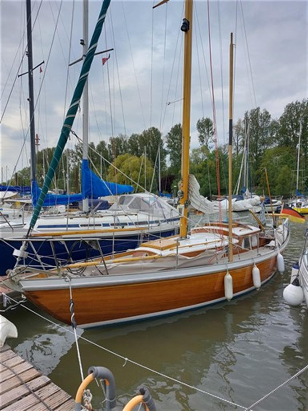 Henningsen&nbsp;&&nbsp;Steckmest&nbsp;6&nbsp;KR