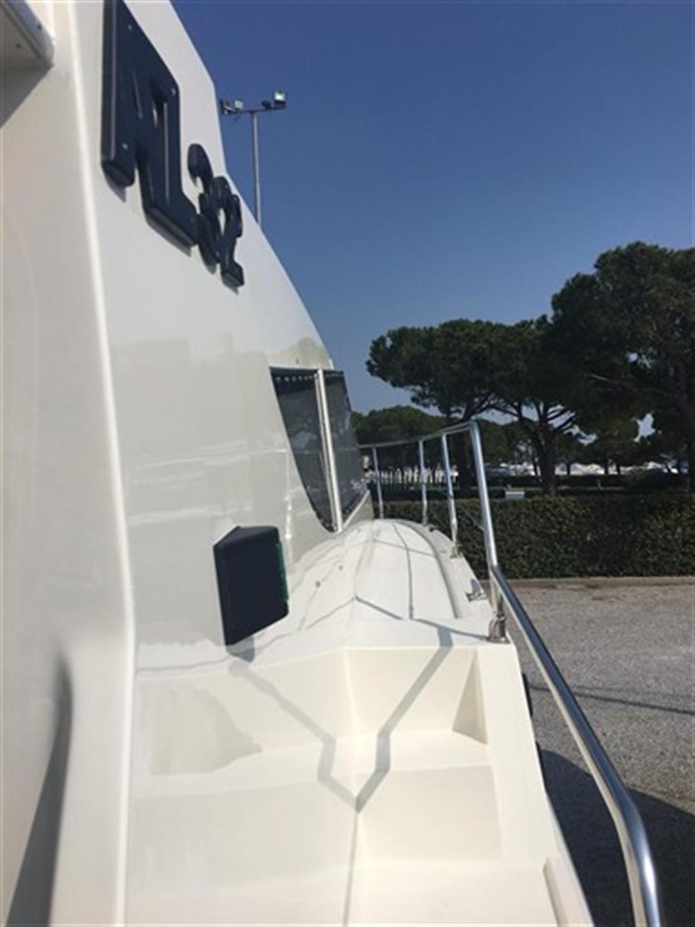 Azimut&nbsp;AZ&nbsp;32