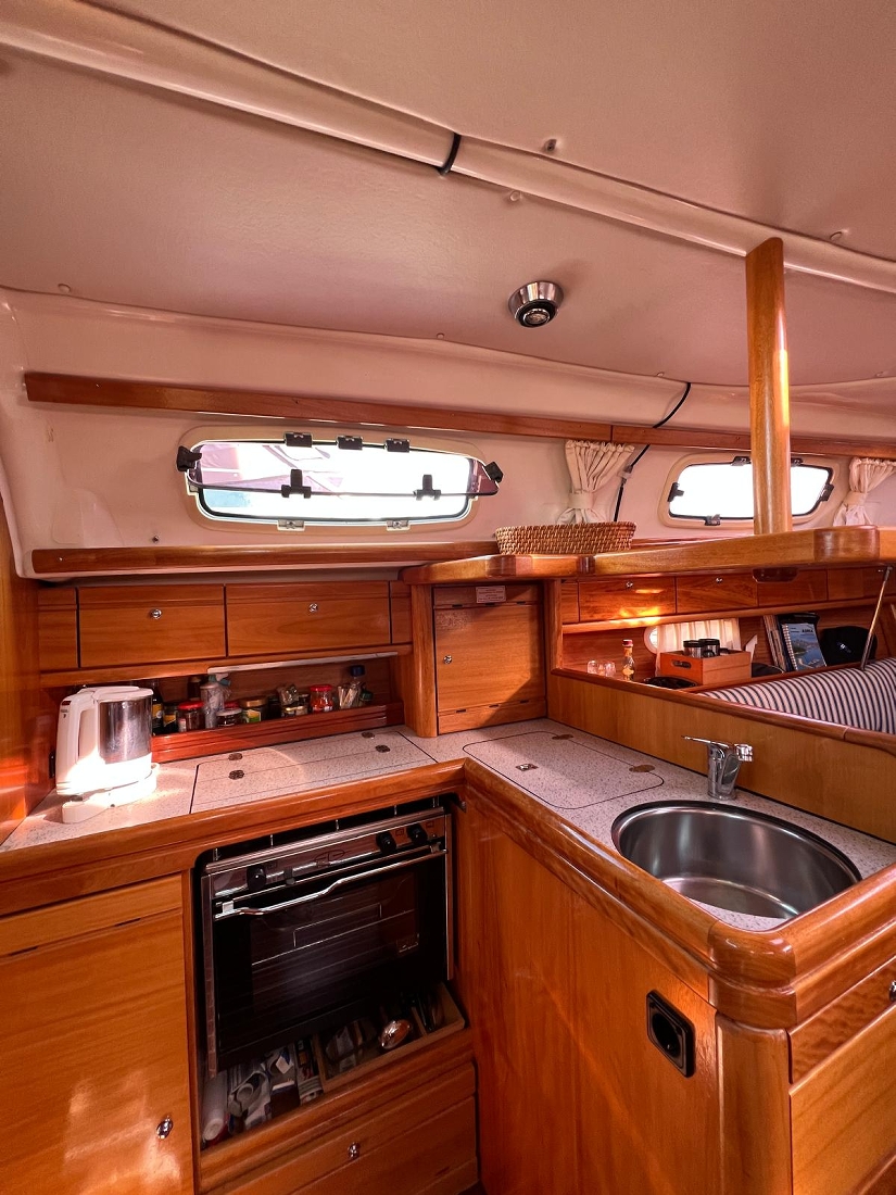 Bavaria&nbsp;Yachts&nbsp;33&nbsp;CRUISER&nbsp;