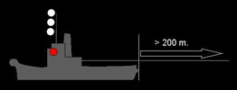 Rimorchiatore con rimorchio superiore a 200 metri lato sinistro
